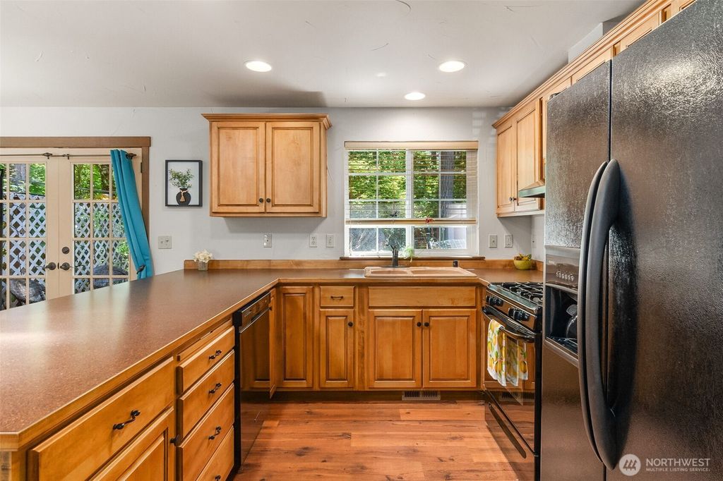 listing image 9366153186650511386
