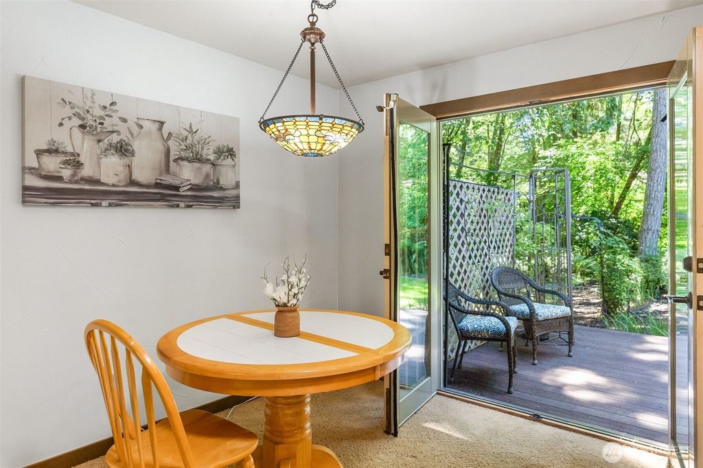 listing image 9369438239444497613