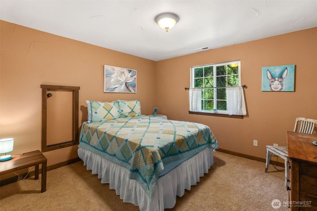 listing image 9365703473137757954