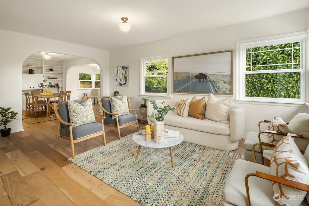 Photo of 928 31st Avenue, Seattle, WA 98122 (MLS # 2065911)