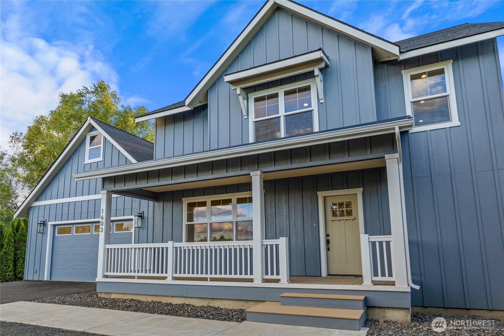 1603 W Dry Creek