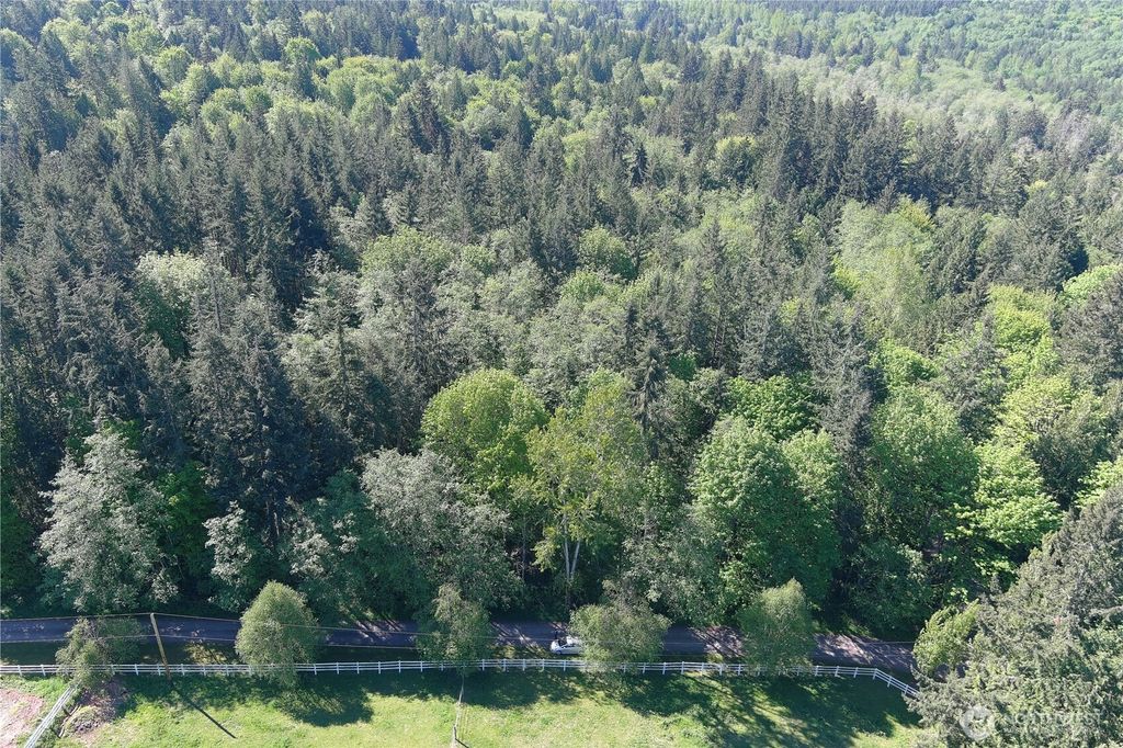 Photo of 4224 129th Place NW Pl, Marysville, WA 98271 (MLS # 2412396)