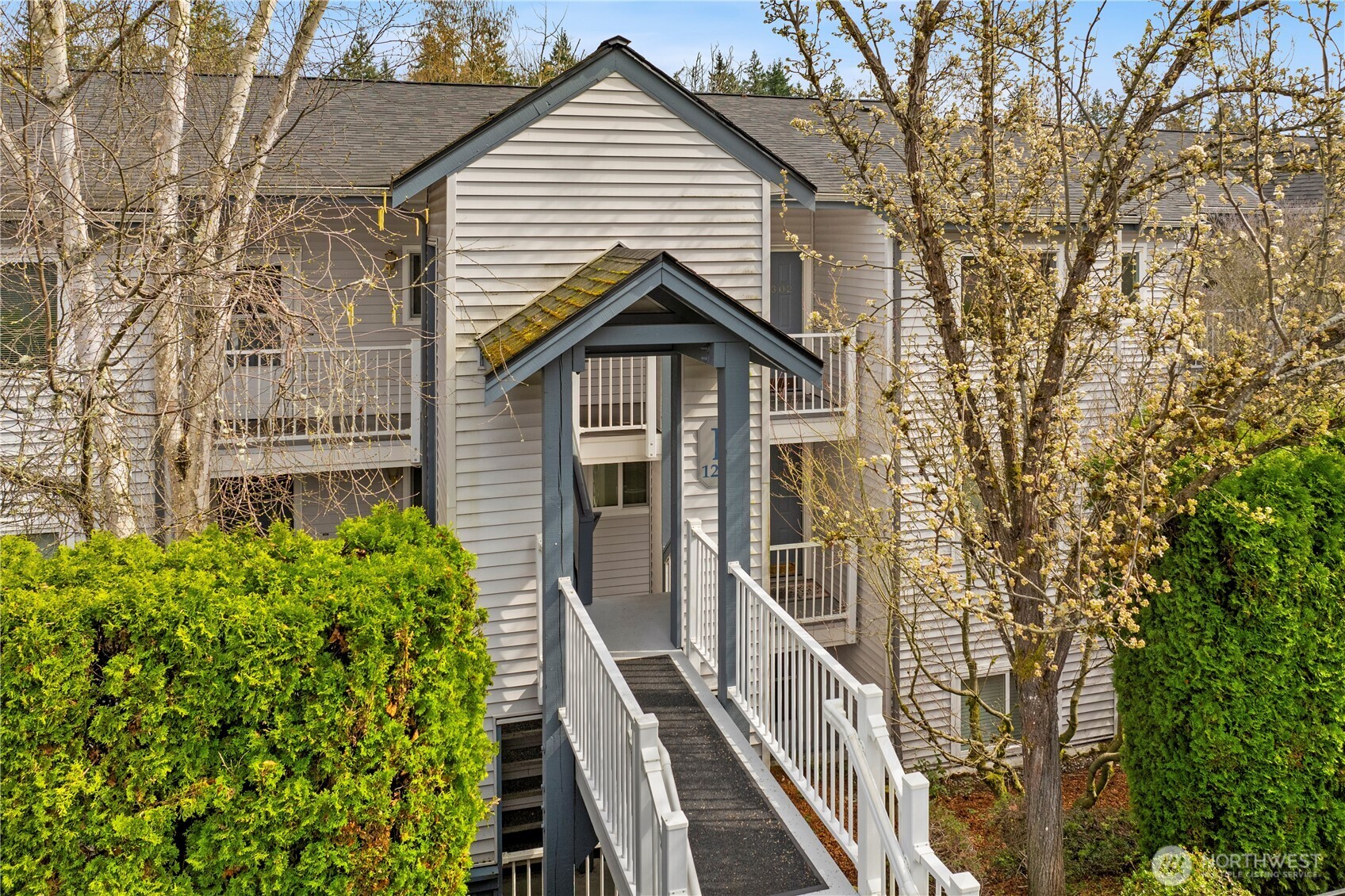 12740 NE 10th Place E302