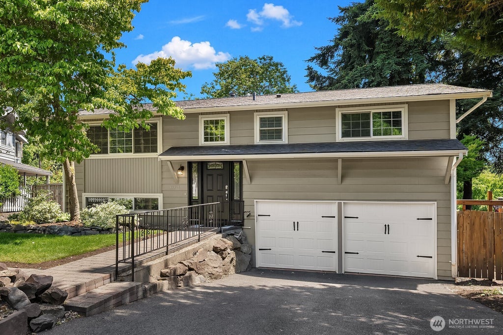 Photo of 13426 121st Avenue NE, Kirkland, WA 98034 (MLS # 2563432)