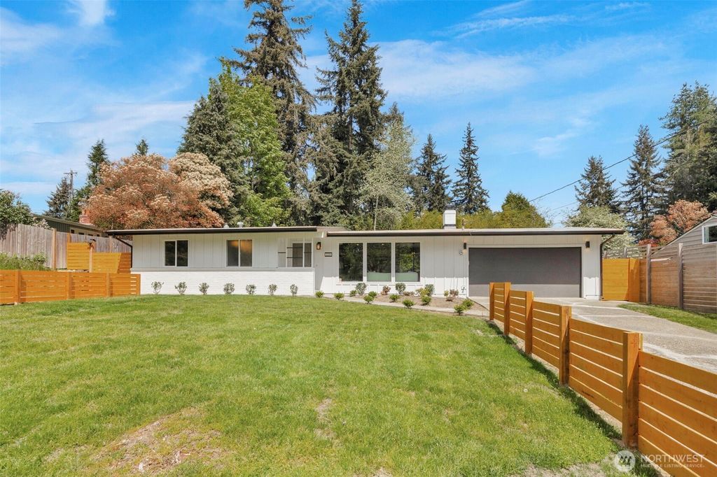 Photo of 5319 201st Place SW, Lynnwood, WA 98036 (MLS # 2516132)