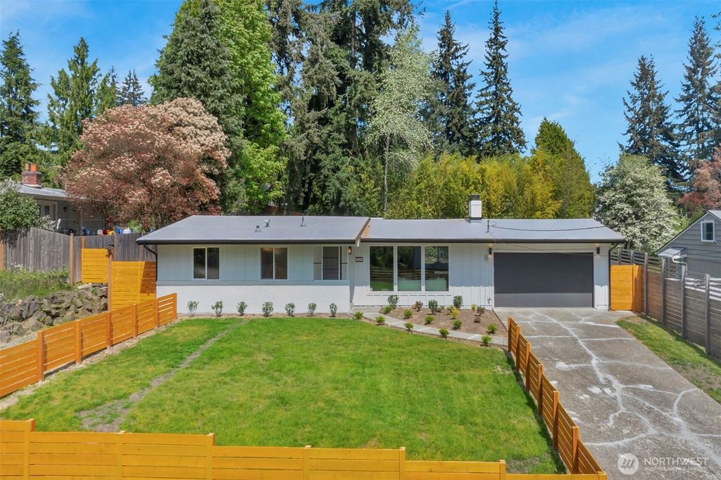 Photo of 5319 201st Place SW, Lynnwood, WA 98036 (MLS # 2516132)