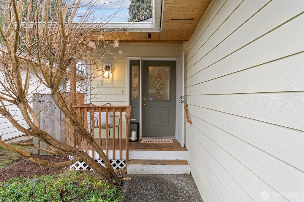 Photo of 6032 52nd Avenue NE, Marysville, WA 98270 (MLS # 2491972)