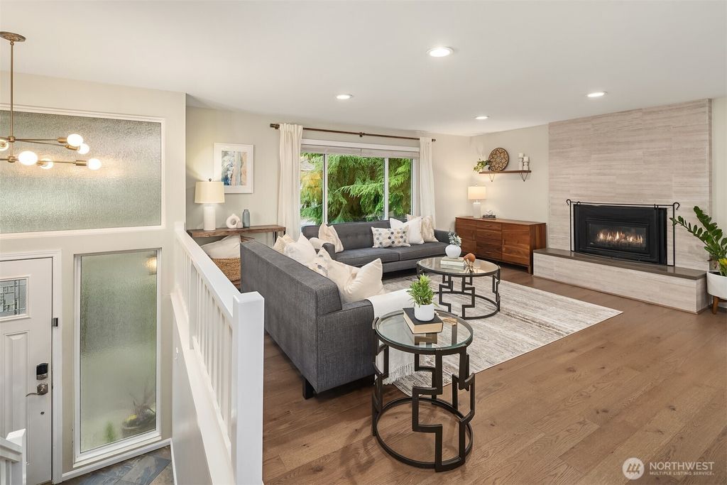 Photo of 14812 107th Avenue NE, Bothell, WA 98011 (MLS # 2481982)