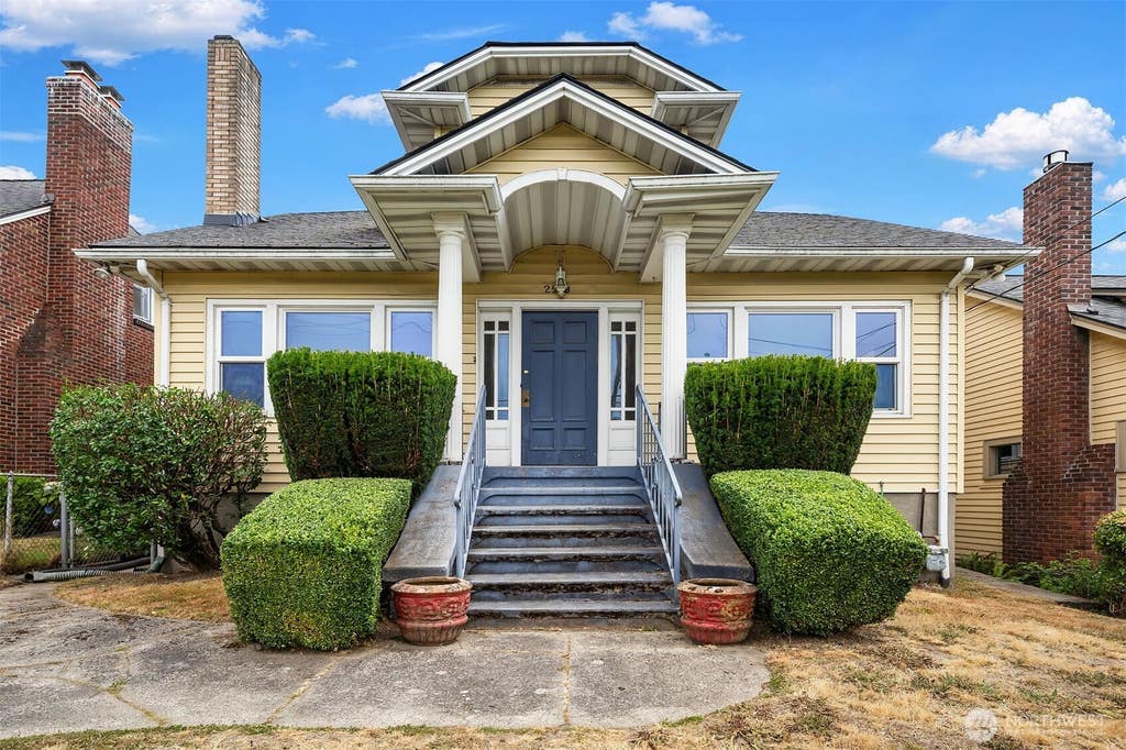 Photo of 2518 30th Avenue S, Seattle, WA 98144 (MLS # 2558300)
