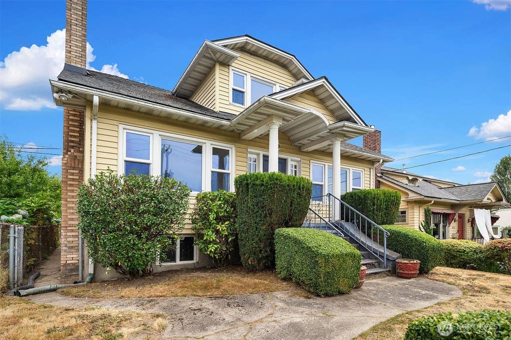 Photo of 2518 30th Avenue S, Seattle, WA 98144 (MLS # 2558300)