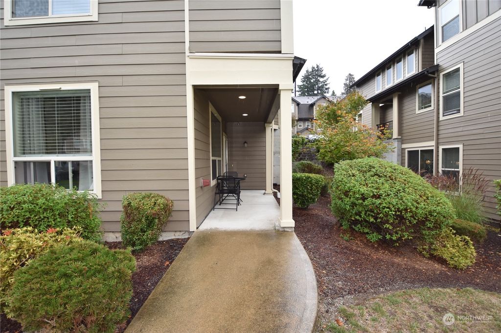 Photo of 1900 Weaver Road #H102, Snohomish, WA 98290 (MLS # 2166570)