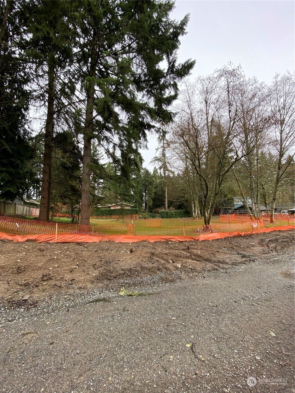 Photo of 13 NE 112 Place, Redmond, WA 98052 (MLS # 2297525)