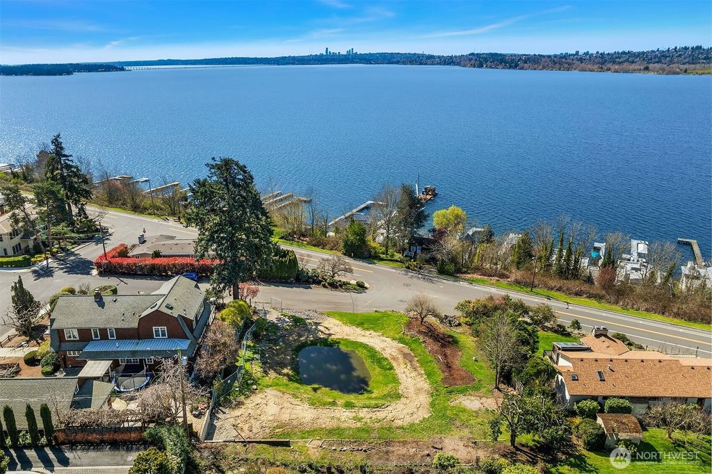 Photo of 508 8th Avenue W #A, Kirkland, WA 98033 (MLS # 2527227)