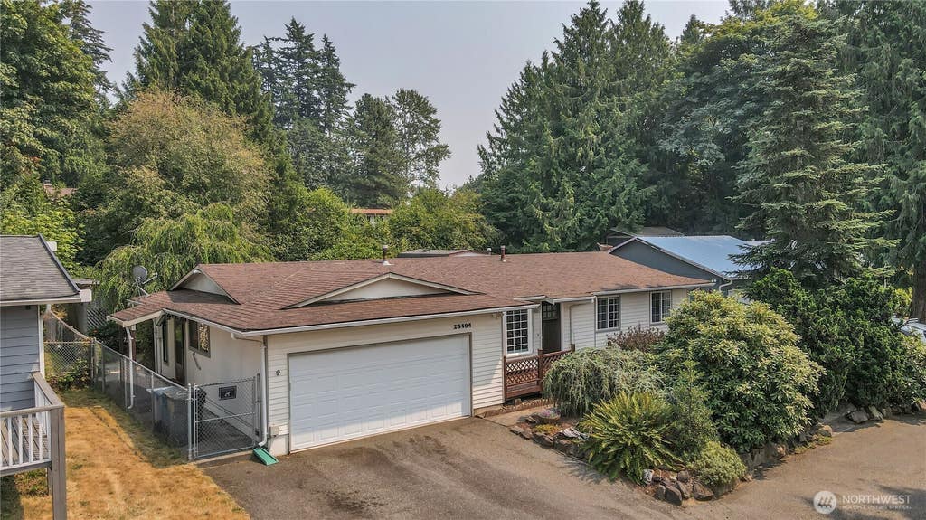 Photo of 25404 150th Place SE, Covington, WA 98042 (MLS # 2563434)