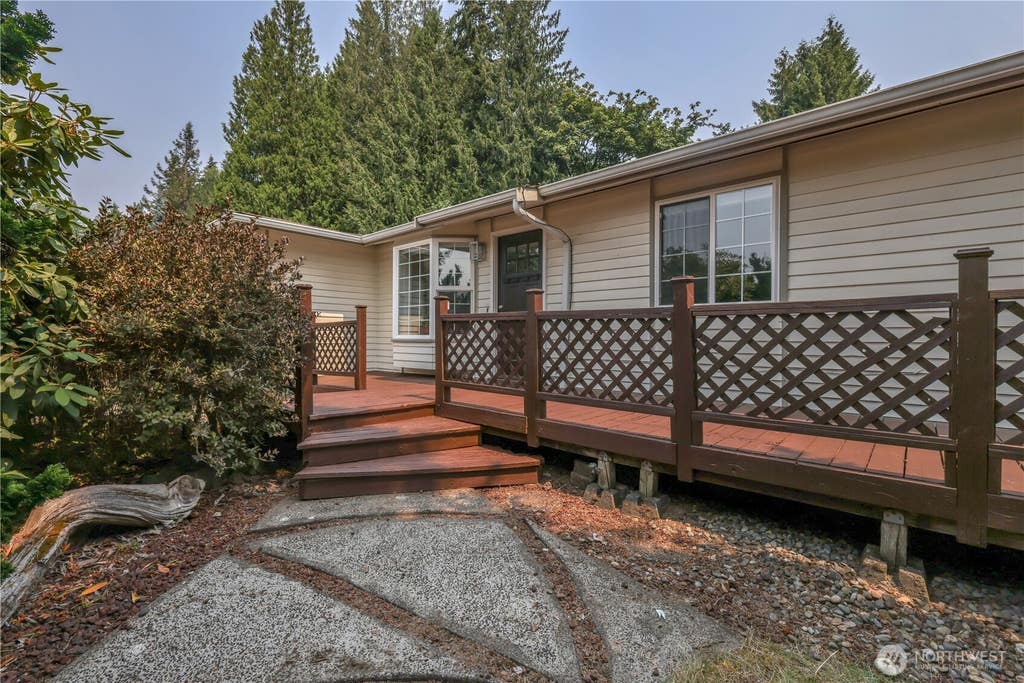 Photo of 25404 150th Place SE, Covington, WA 98042 (MLS # 2563434)