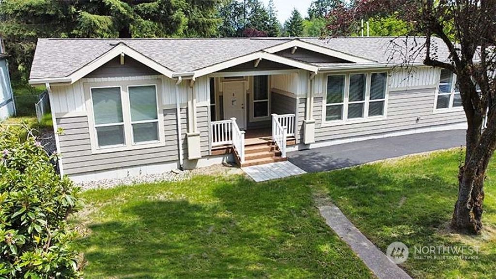 Photo of 9919 215th Place SE, Snohomish, WA 98296 (MLS # 2125692)