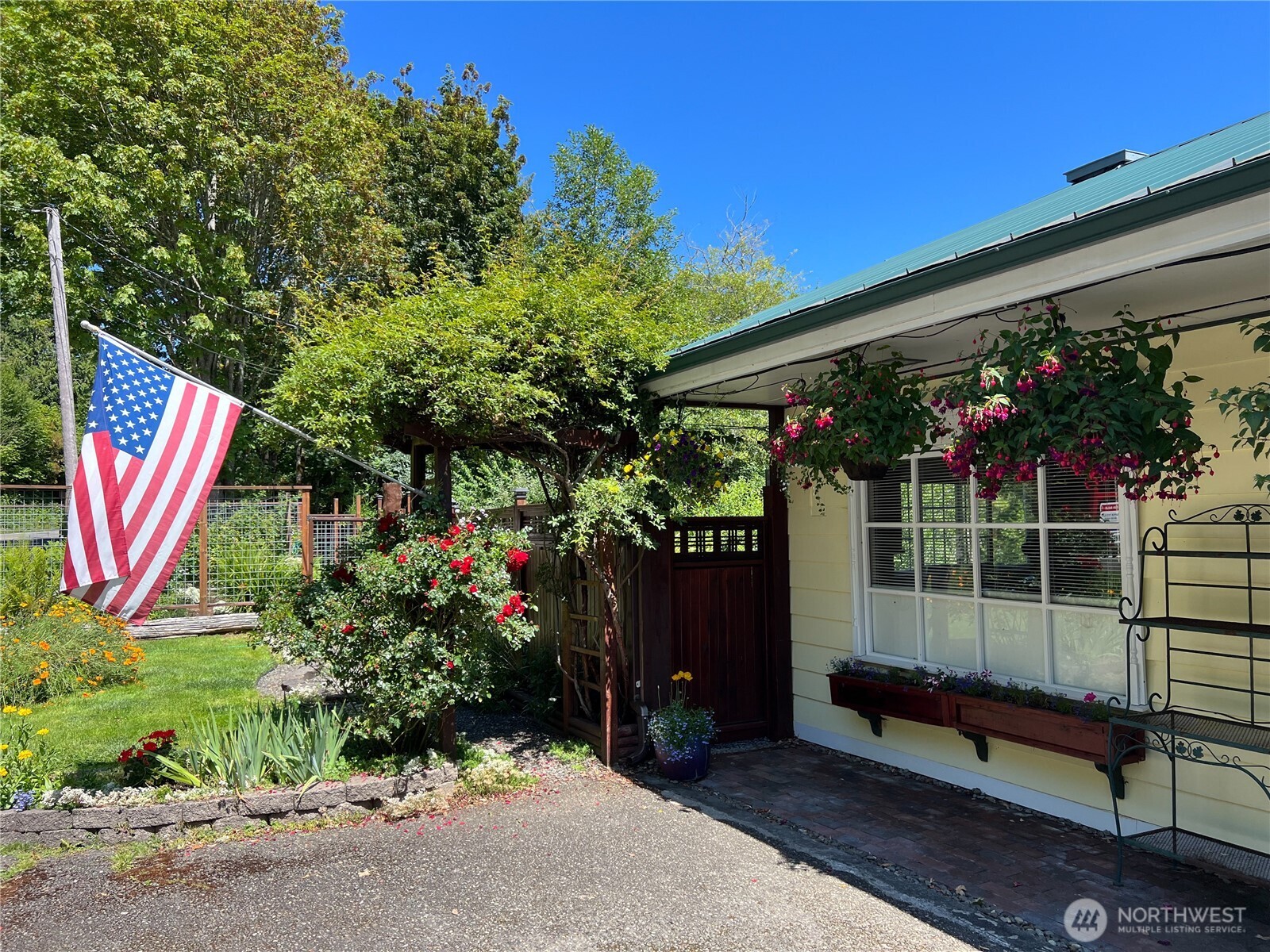 7251 Oak Bay Road
