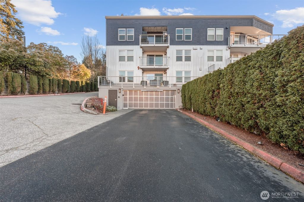 Photo of 11920 98th Avenue NE #206, Kirkland, WA 98034 (MLS # 2472520)