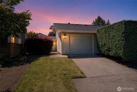 Photo of 614 SE 130th CT, Vancouver, WA 98683 (MLS # 2535116)