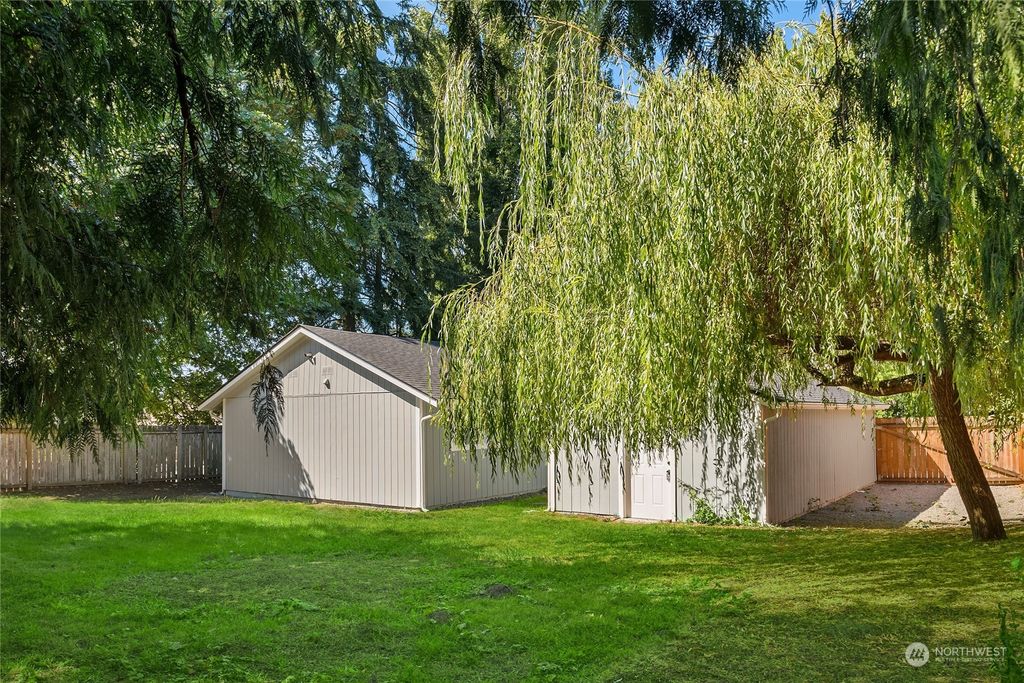 Photo of 6406 218th Street SW, Mountlake Terrace, WA 98043 (MLS # 2203311)