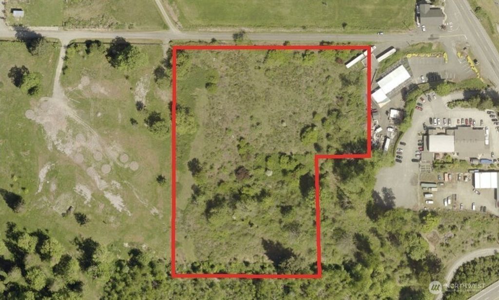 Photo of 212 XX SE 214th Street, Maple Valley, WA 98038 (MLS # 2382601)