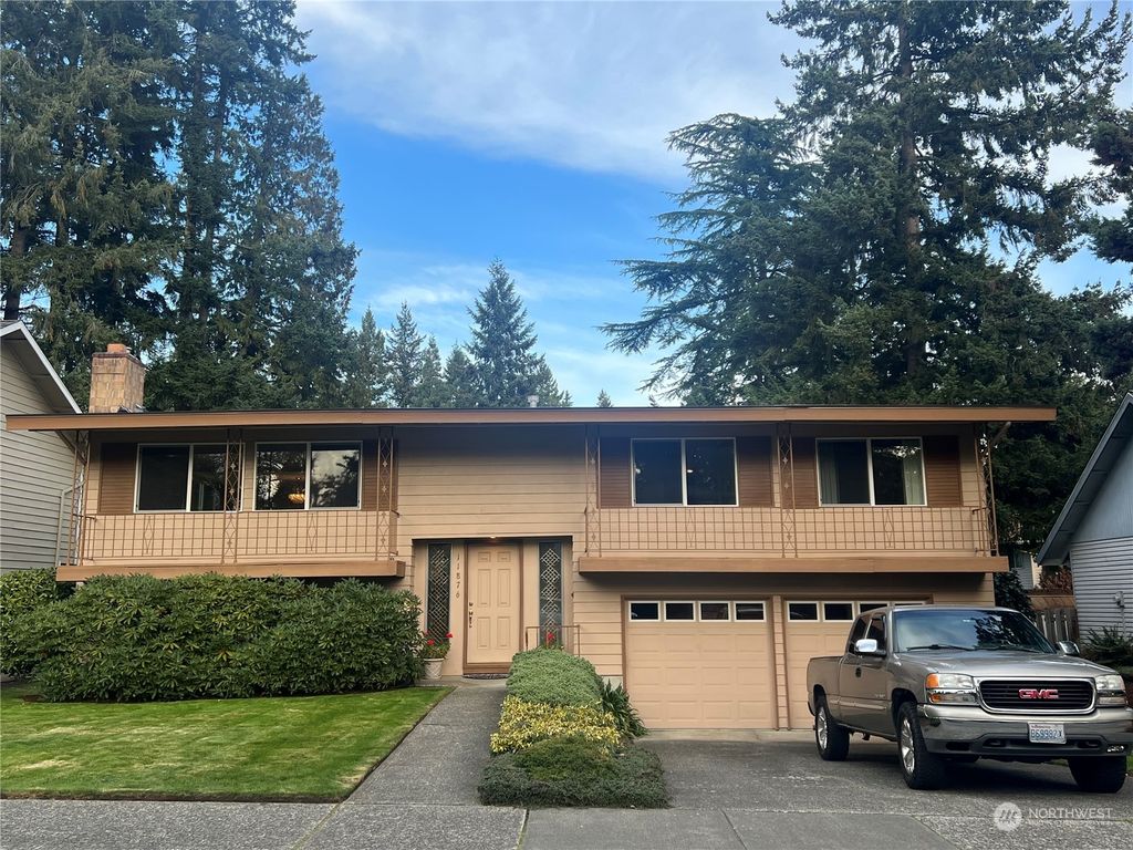 Photo of 11876 NE 142nd Street, Kirkland, WA 98034 (MLS # 2176343)