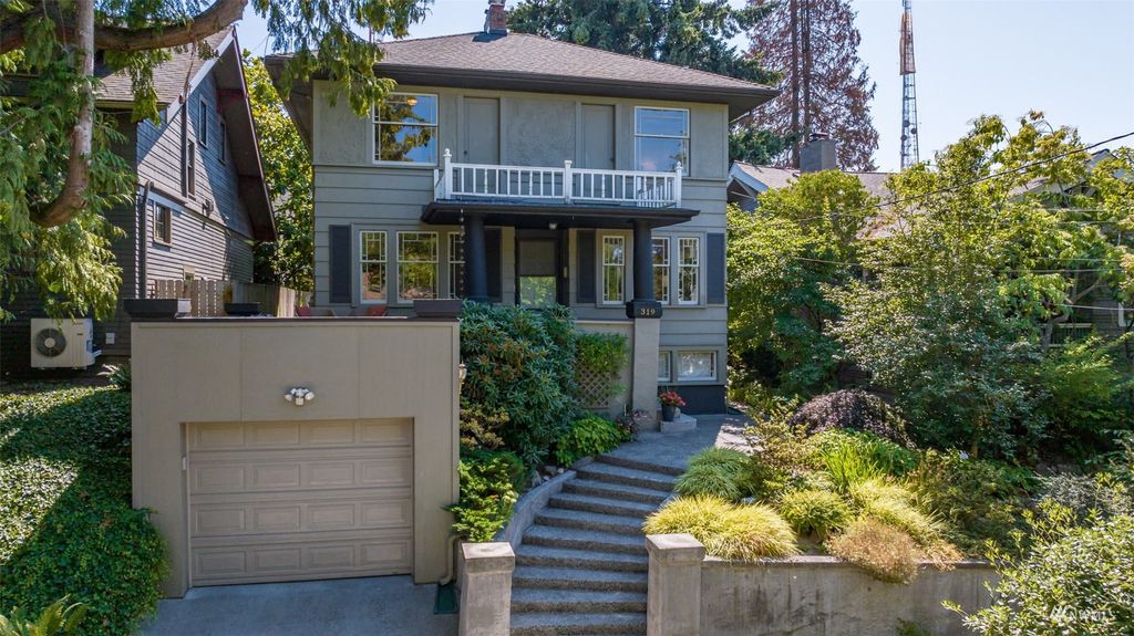 Photo of 319 Blaine Street, Seattle, WA 98109 (MLS # 1986813)