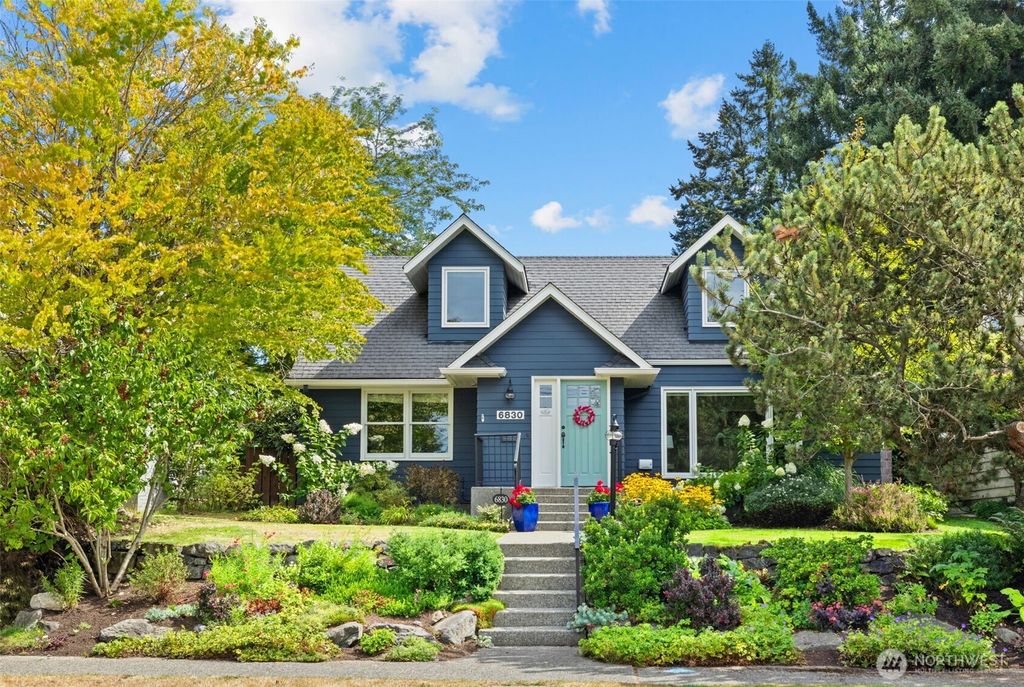 Photo of 6830 48th Avenue NE, Seattle, WA 98115 (MLS # 2415468)
