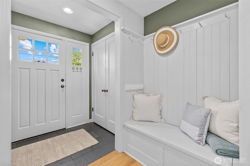 Photo of 6830 48th Avenue NE, Seattle, WA 98115 (MLS # 2415468)