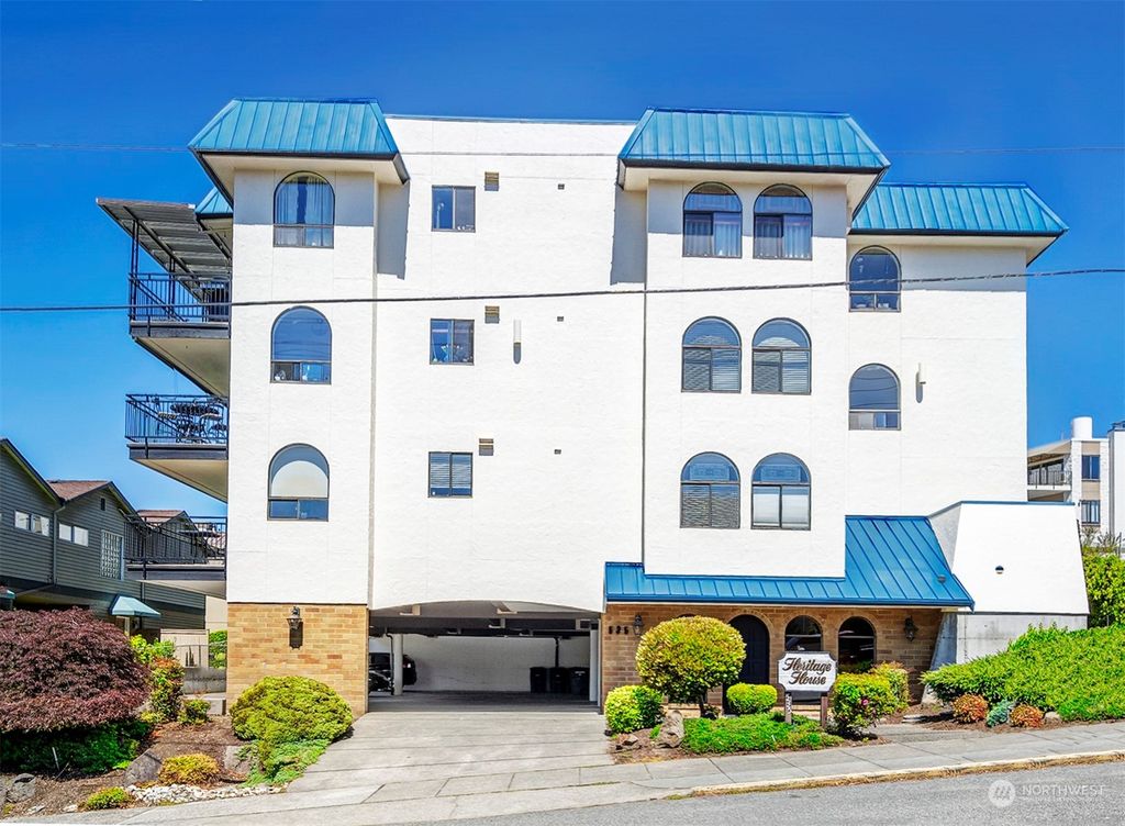 Photo of 535 Walnut Street #202, Edmonds, WA 98020 (MLS # 2145394)