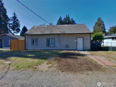 Photo of 8408 E F Street, Tacoma, WA 98445 (MLS # 2443129)