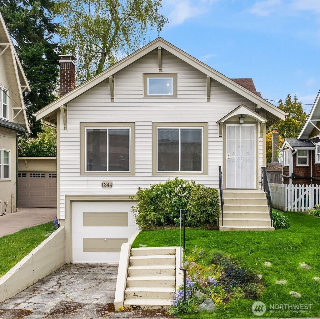 Photo of 1344 NE 68th Street, Seattle, WA 98115 (MLS # 2359626)