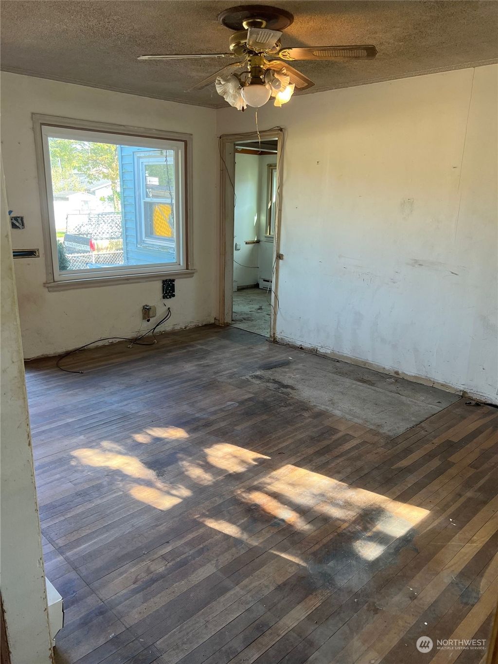 Photo of 7345 16th Avenue SW, Seattle, WA 98106 (MLS # 2052867)