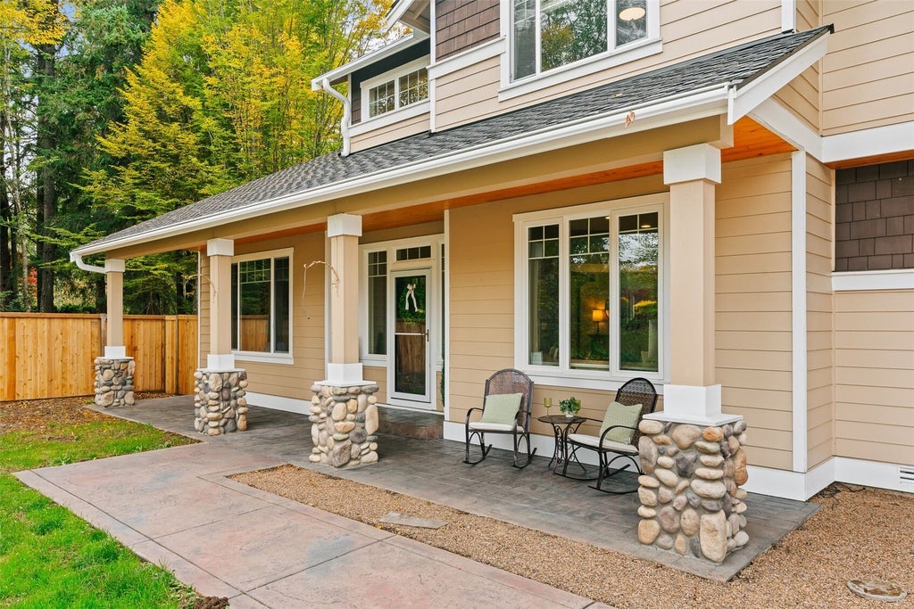 Photo of 23727 164th Avenue SE, Kent, WA 98042 (MLS # 2598682)