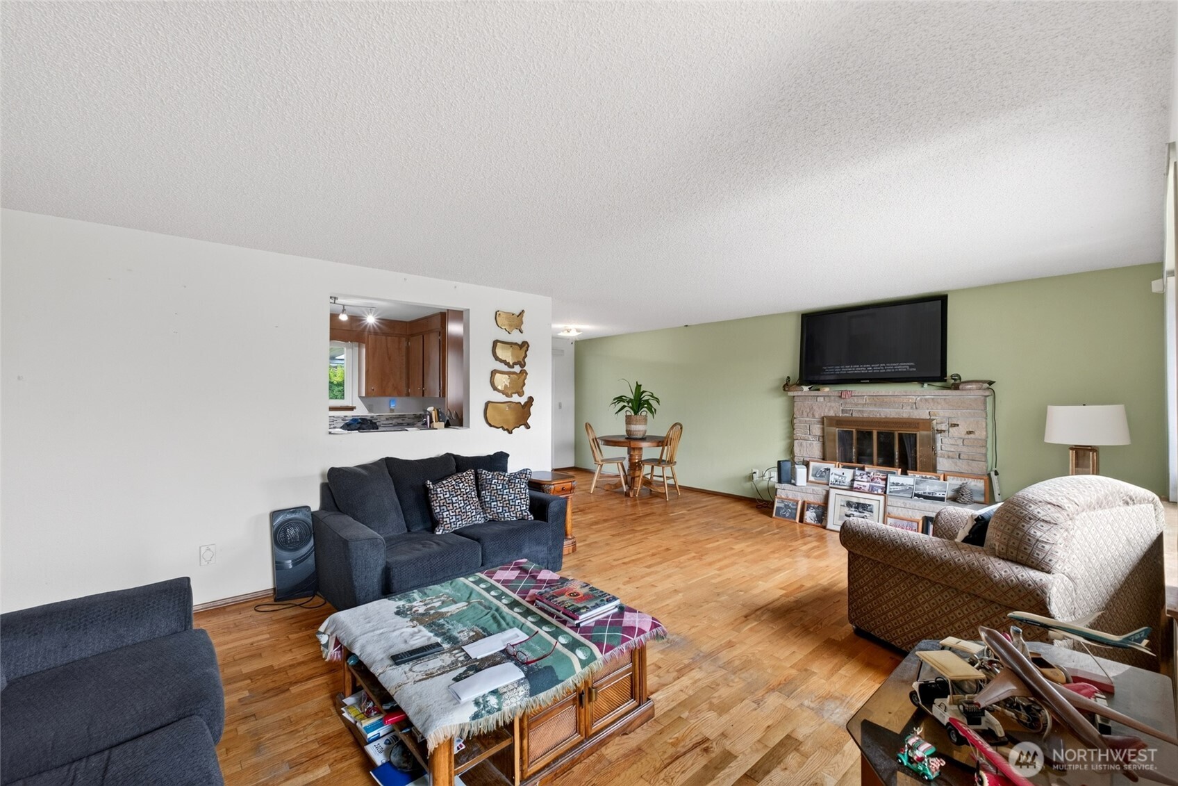 1420 N Woodlawn
