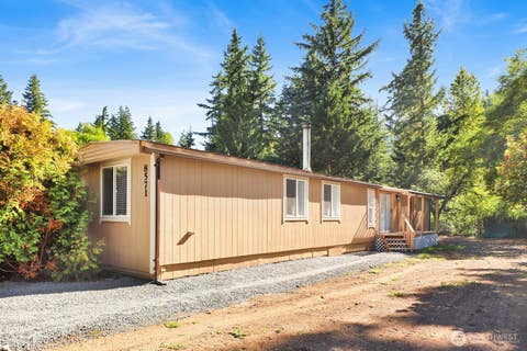 Photo of 8571 Golden Valley Drive, Maple Falls, WA 98266 (MLS # 2569176)