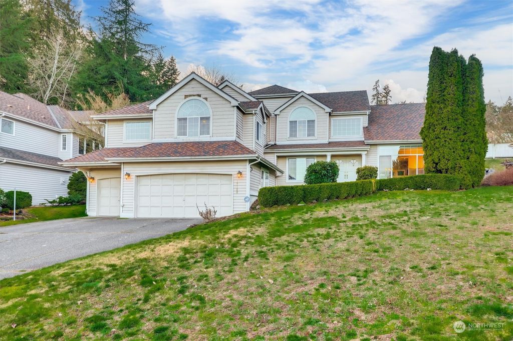 Photo of 17106 SE 29th Place, Bellevue, WA 98008 (MLS # 2203494)