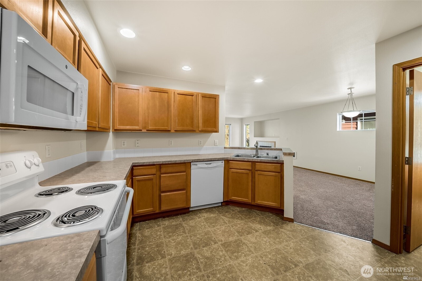 14806 36th Avenue Ct E 6