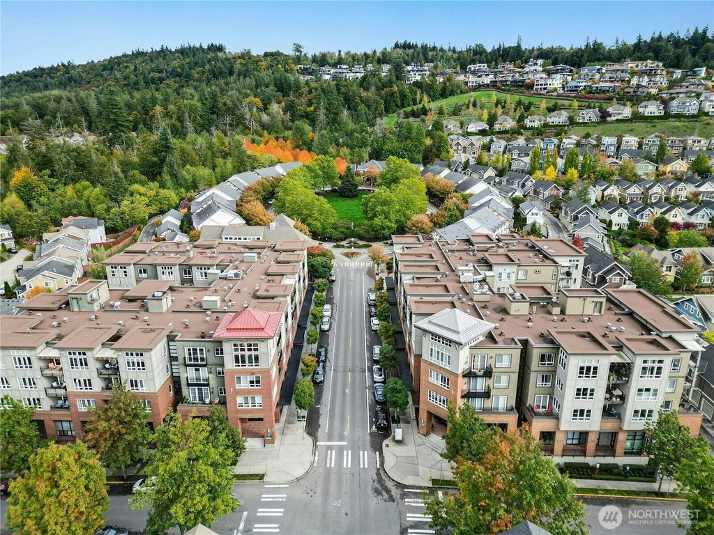 Photo of 1880 25th Avenue NE #413, Issaquah, WA 98029 (MLS # 2510975)