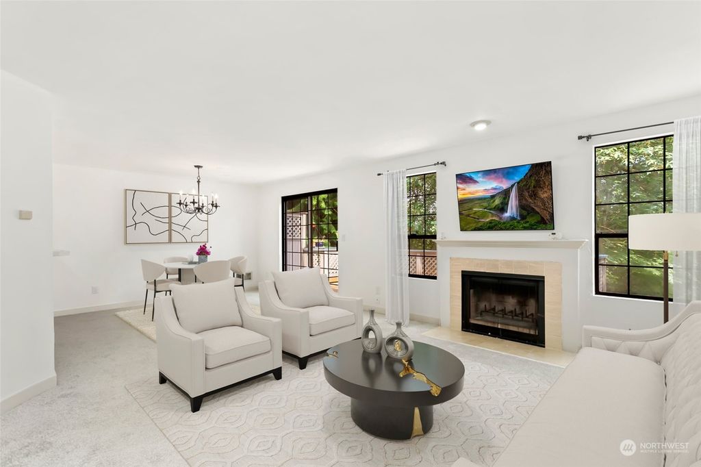 Photo of 13840 NE 87th Street, Redmond, WA 98052 (MLS # 2282910)