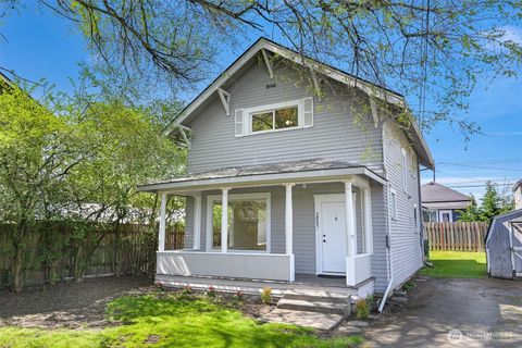 Photo of 2085 Cottage Place, Ferndale, WA 98248 (MLS # 2509997)