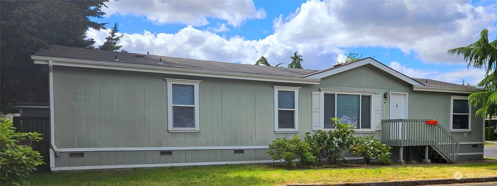 Photo of 31600 126th Avenue SE #E183, Auburn, WA 98092 (MLS # 2256199)