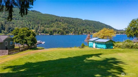 22989 Lake McMurray Lane 18 Mount Vernon WA 98274