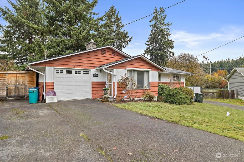 Photo of 14530 SE 112th Place, Renton, WA 98059 (MLS # 2179099)