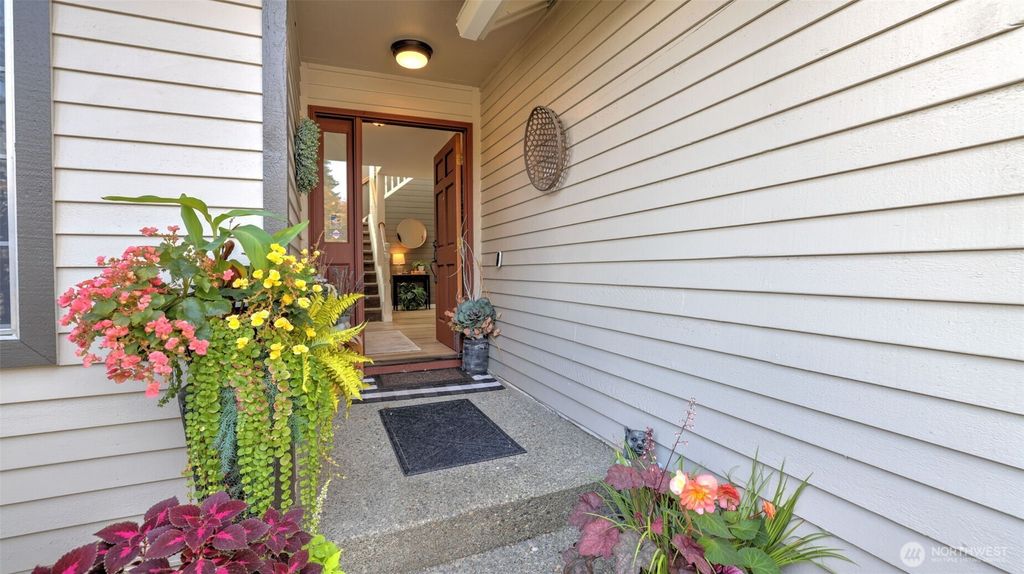 Photo of 11609 SE 228th Place, Kent, WA 98031 (MLS # 2437875)