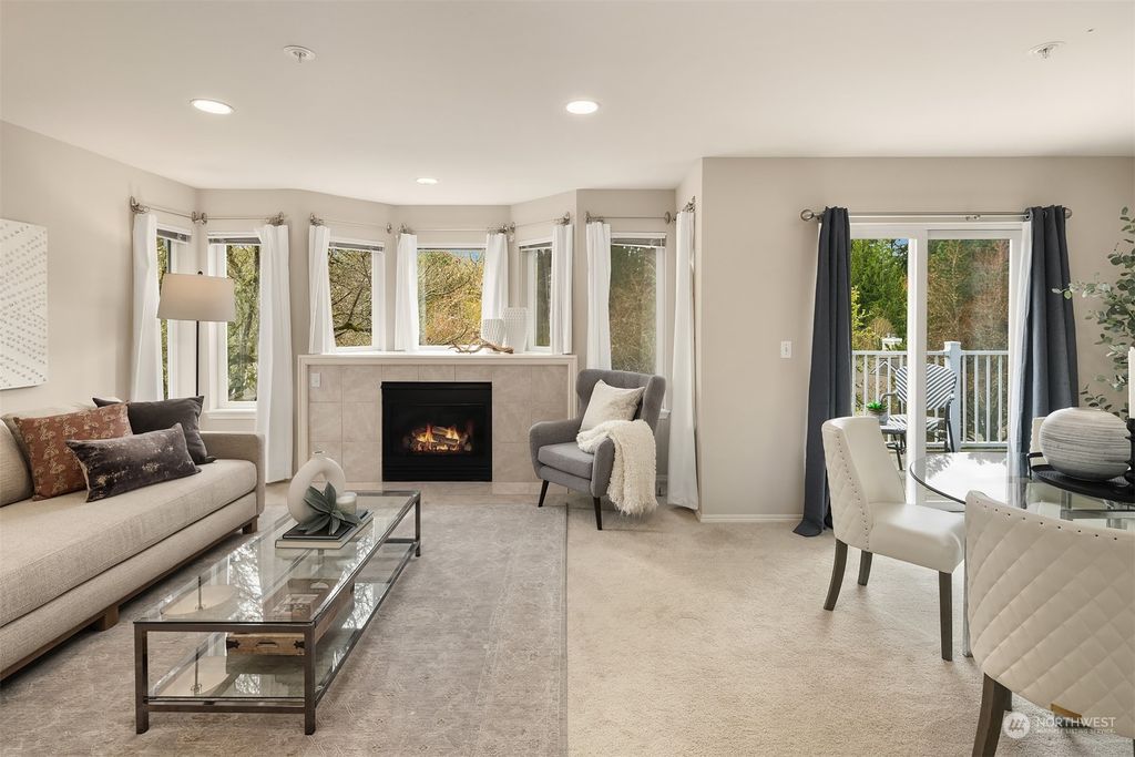 Photo of 22713 SE 43rd Court #1613, Issaquah, WA 98029 (MLS # 2216065)