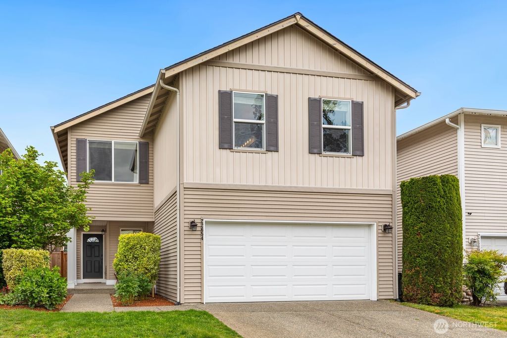 Photo of 22654 128th Ave SE AVE, Kent, WA 98031 (MLS # 2522552)