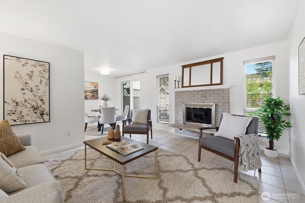 Photo of 15733 Interlake Avenue N, Shoreline, WA 98133 (MLS # 2509760)