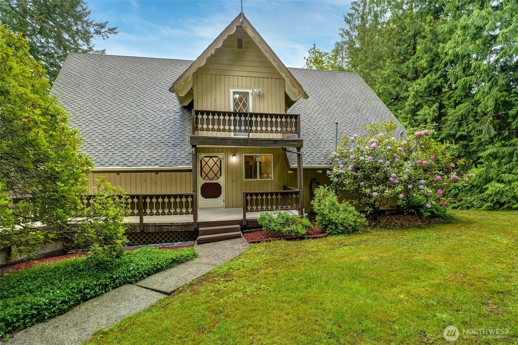 Photo of 15731 Tiger Mountain Road SE, Issaquah, WA 98027 (MLS # 2376840)