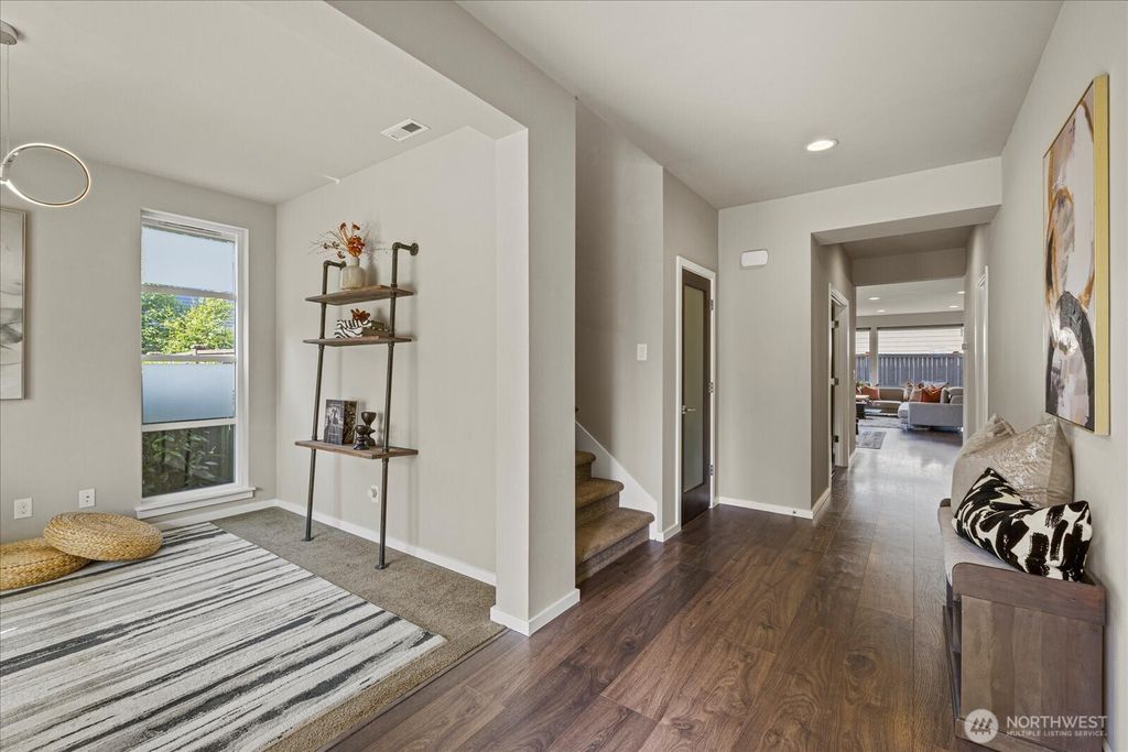 Photo of 35404 55th Avenue S, Auburn, WA 98001 (MLS # 2425054)